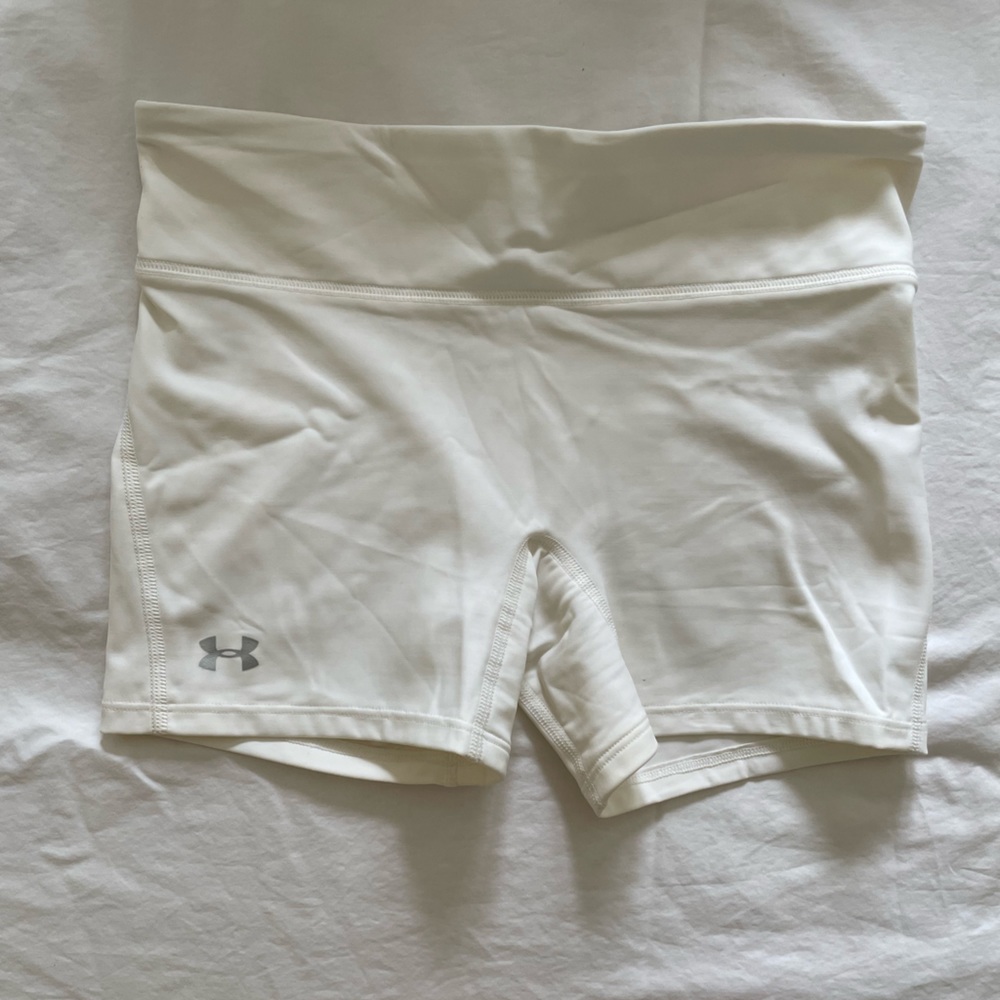 Women’s White Underarmour Shorts